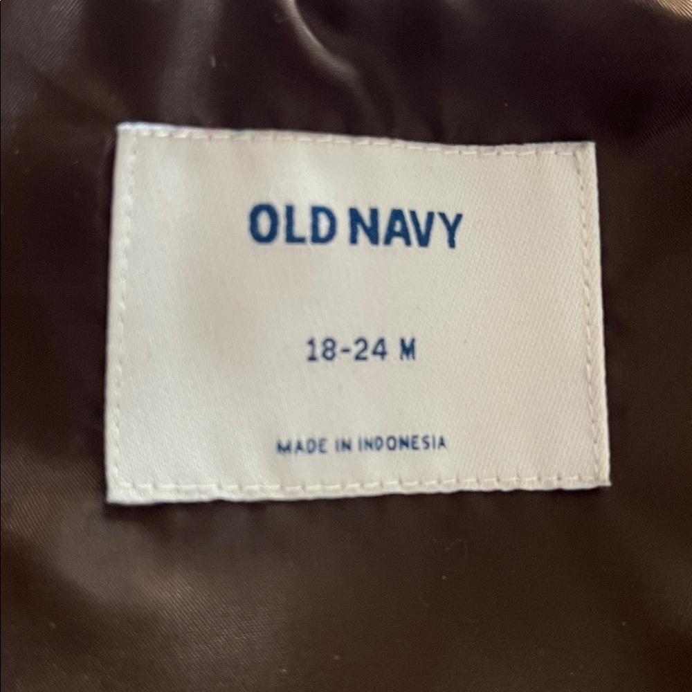 Old Navy Faux Fur Vest girls 18-24 months - Picture 4 of 4